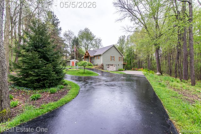 9474 Marshall Road, Green Oak Township, MI 48178