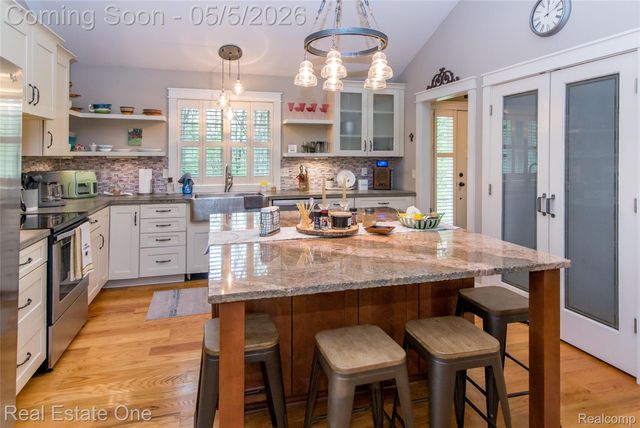 9474 Marshall Road, Green Oak Township, MI 48178