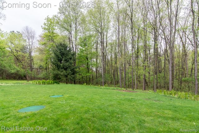 9474 Marshall Road, Green Oak Township, MI 48178