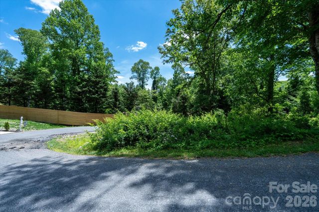 99999 Winding Ridge Road, Fairview, NC 28730