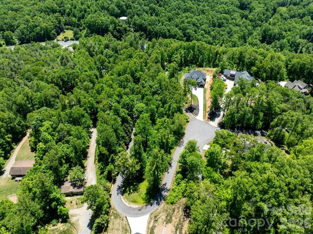 99999 Winding Ridge Road, Fairview, NC 28730