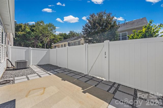 100 N Canyon Ridge Drive, Mount Holly, NC 28120
