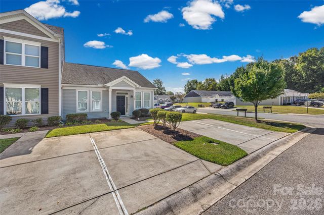 100 N Canyon Ridge Drive, Mount Holly, NC 28120