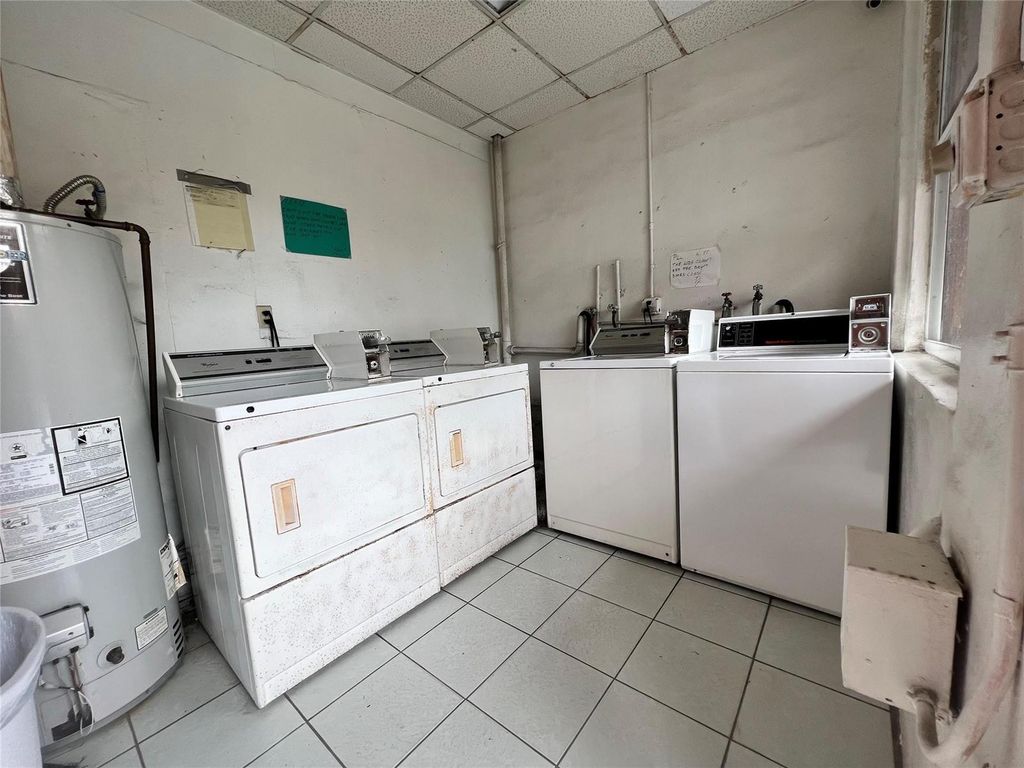 2037 Madison Street 3, Hollywood, FL 33020