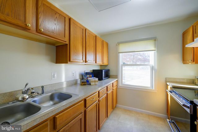 8-L SOUTHWAY, Greenbelt, MD 20770