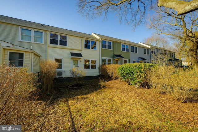 8-L SOUTHWAY, Greenbelt, MD 20770