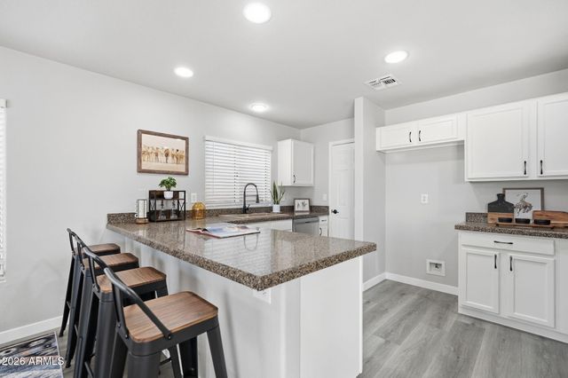 11317 W AUSTIN THOMAS Drive, Surprise, AZ 85378