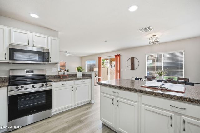 11317 W AUSTIN THOMAS Drive, Surprise, AZ 85378