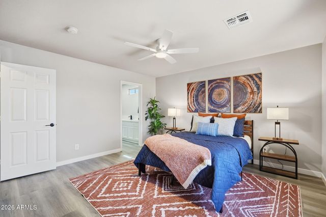 11317 W AUSTIN THOMAS Drive, Surprise, AZ 85378