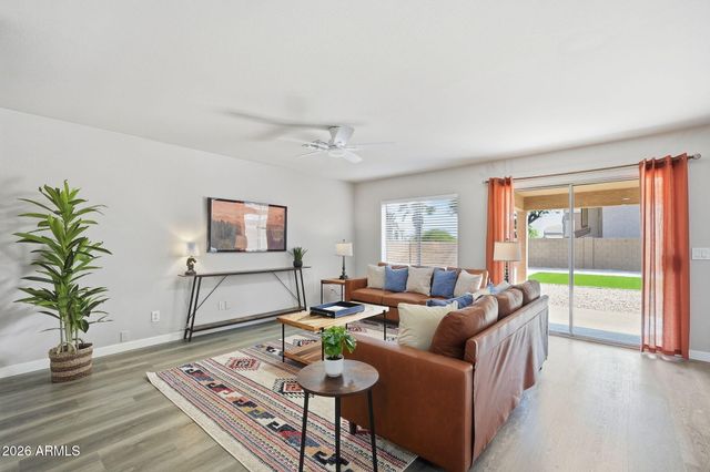 11317 W AUSTIN THOMAS Drive, Surprise, AZ 85378