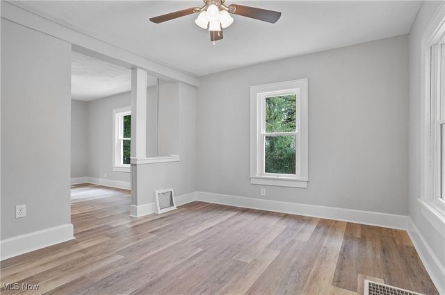 562 Tallmadge Road, Cuyahoga Falls, OH 44221