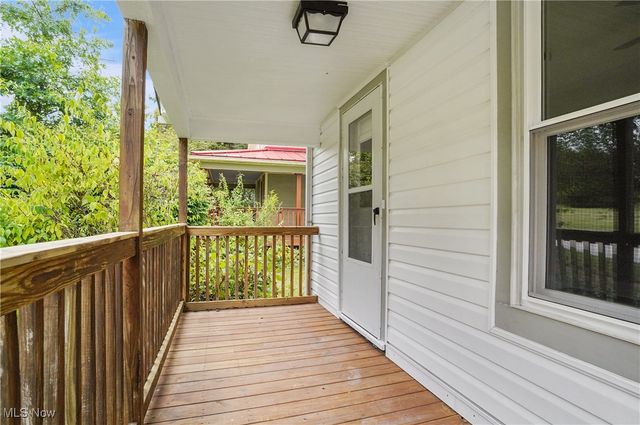 562 Tallmadge Road, Cuyahoga Falls, OH 44221