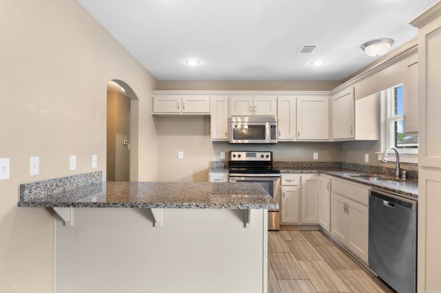 12 Lapis Cv, Greenbrier, AR 72058