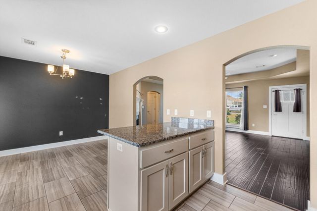 12 Lapis Cv, Greenbrier, AR 72058