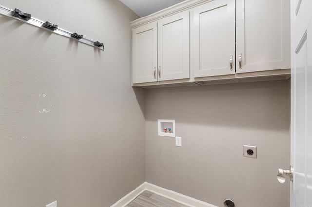12 Lapis Cv, Greenbrier, AR 72058