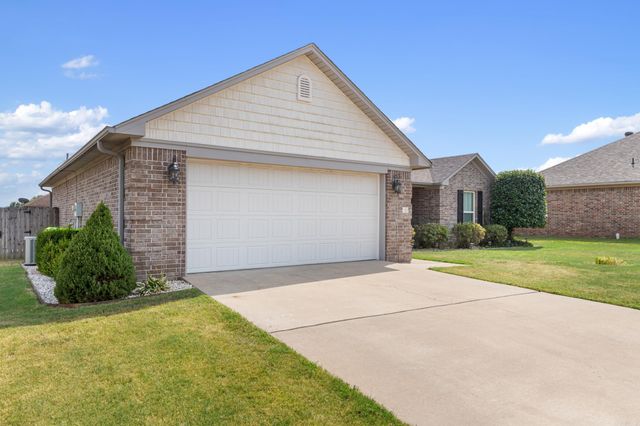 12 Lapis Cv, Greenbrier, AR 72058