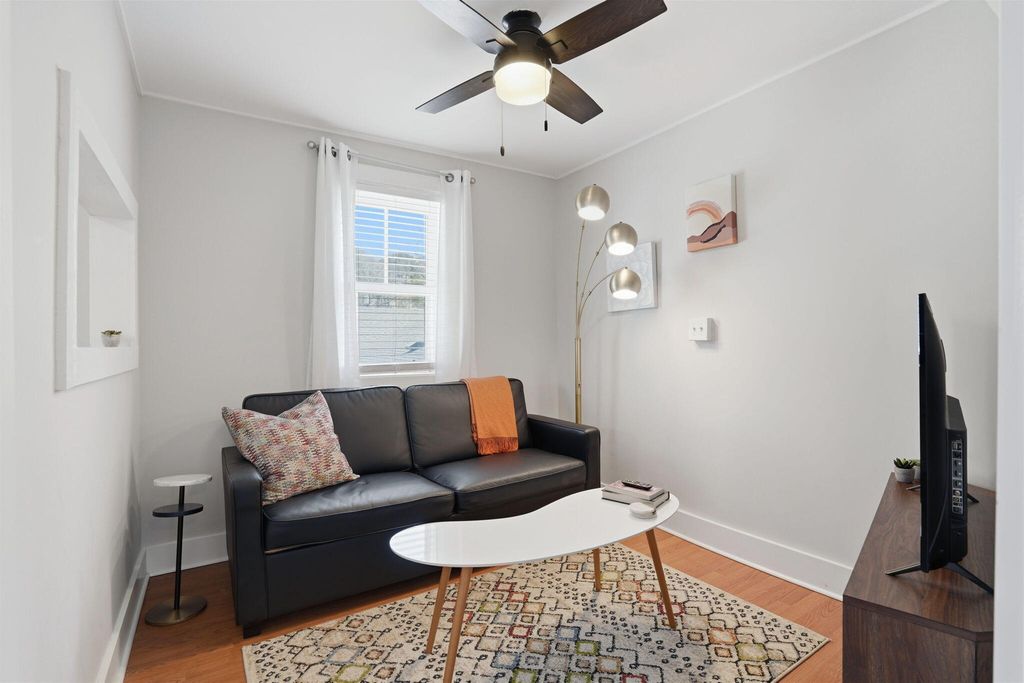 Image 38 of property listing at 303 Woodland Shores Road, Charleston, SC 29412