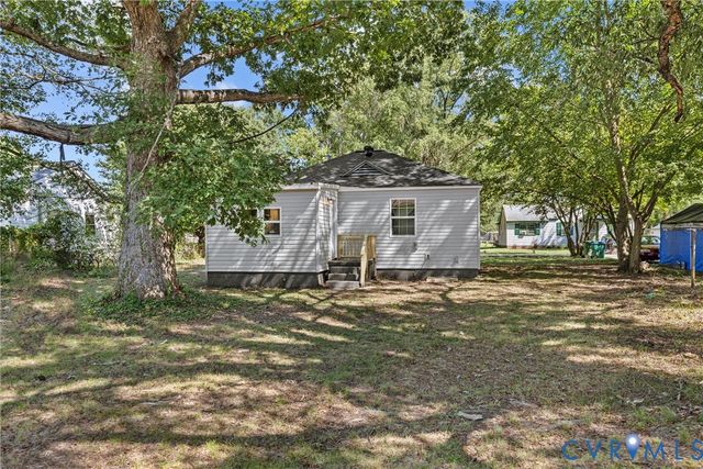 606 Effingham Dr, Richmond, VA 23224