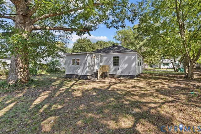 606 Effingham Dr, Richmond, VA 23224