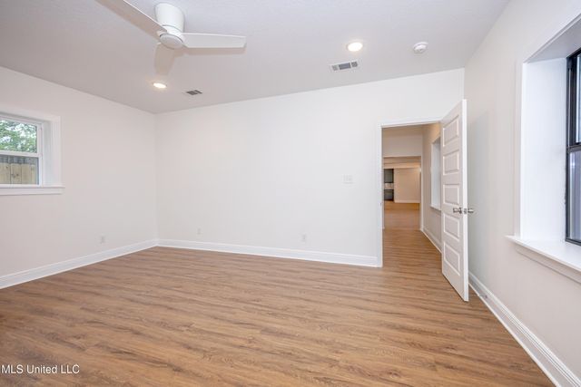 9329 Ridgeview Drive, Ocean Springs, MS 39564