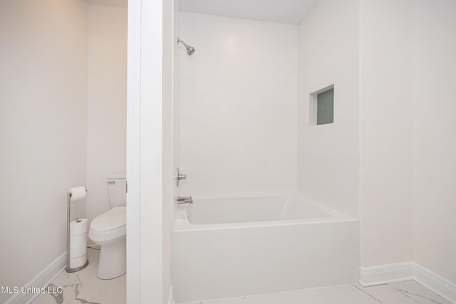 9329 Ridgeview Drive, Ocean Springs, MS 39564