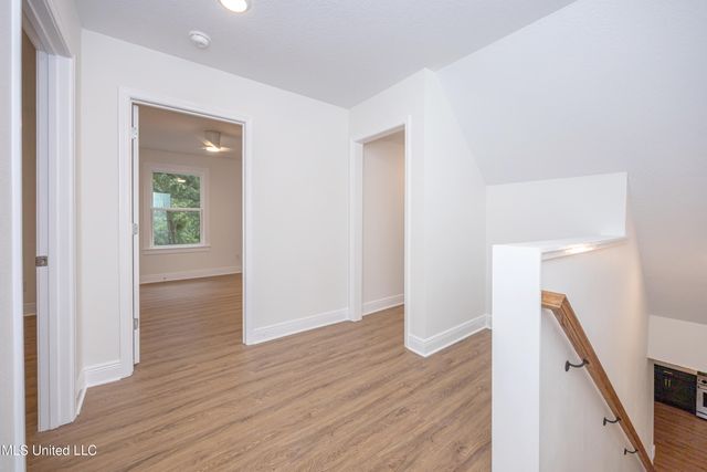 9329 Ridgeview Drive, Ocean Springs, MS 39564