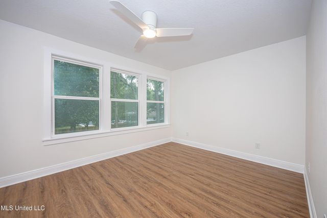 9329 Ridgeview Drive, Ocean Springs, MS 39564