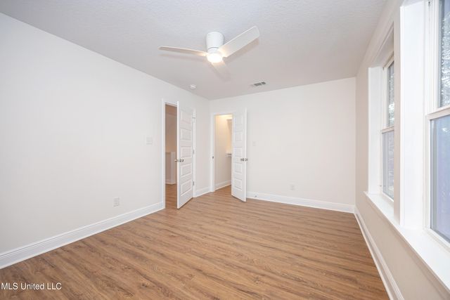 9329 Ridgeview Drive, Ocean Springs, MS 39564