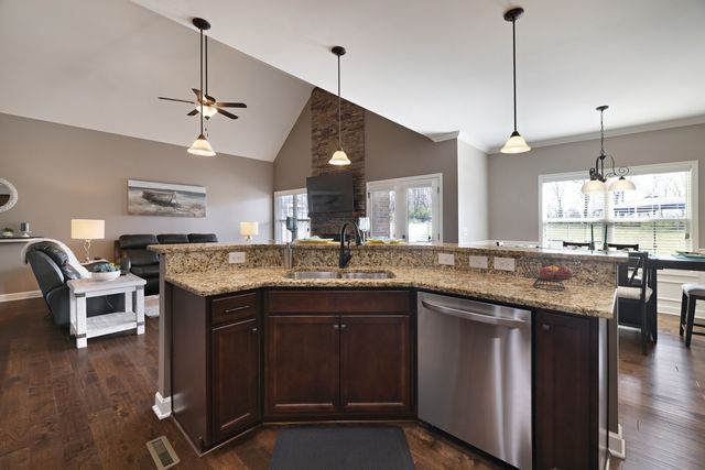 1027 Caballo Trail, Gallatin, TN 37066