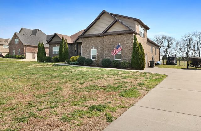 1027 Caballo Trail, Gallatin, TN 37066