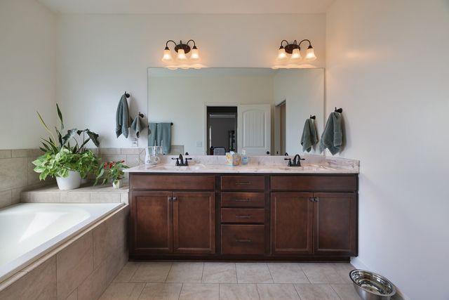 1027 Caballo Trail, Gallatin, TN 37066