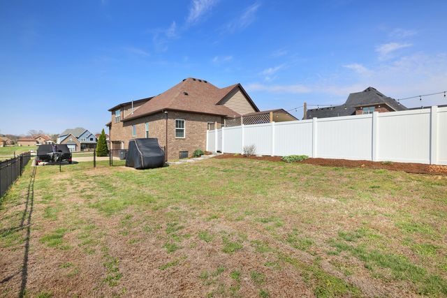 1027 Caballo Trail, Gallatin, TN 37066