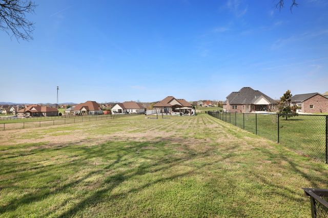 1027 Caballo Trail, Gallatin, TN 37066