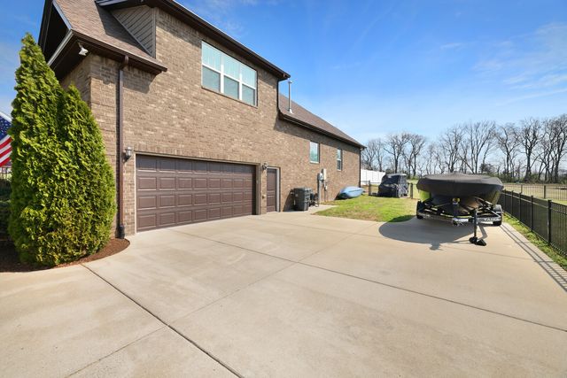 1027 Caballo Trail, Gallatin, TN 37066