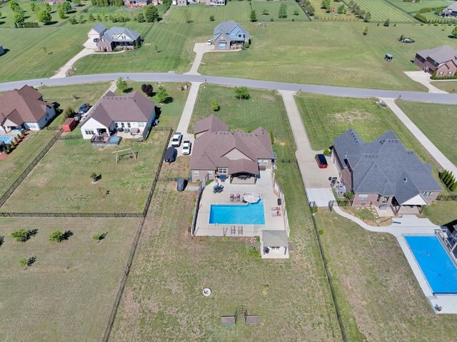 1027 Caballo Trail, Gallatin, TN 37066