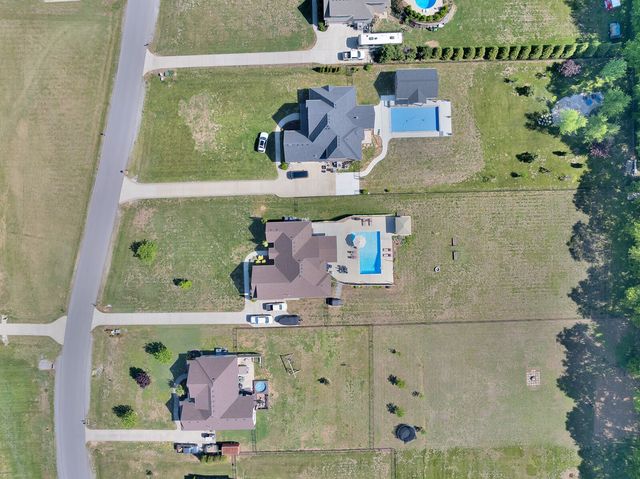 1027 Caballo Trail, Gallatin, TN 37066