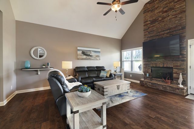 1027 Caballo Trail, Gallatin, TN 37066