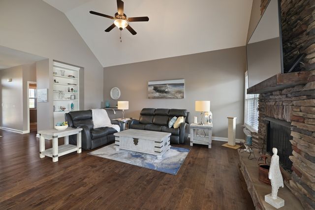 1027 Caballo Trail, Gallatin, TN 37066