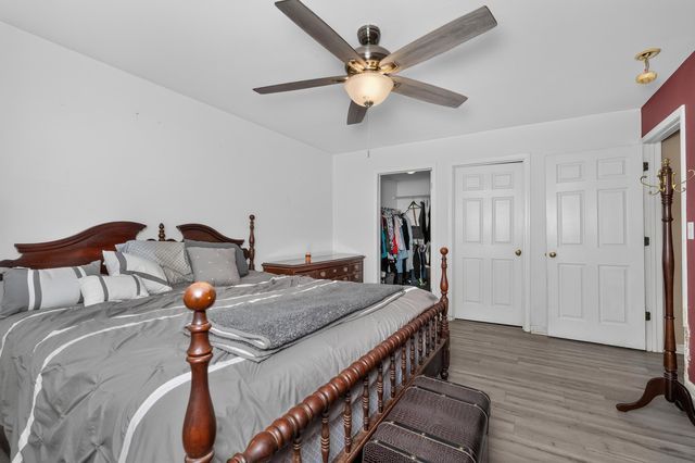 7501 Roxbury Court, Florence, KY 41042