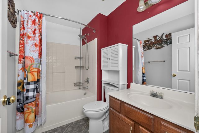 7501 Roxbury Court, Florence, KY 41042