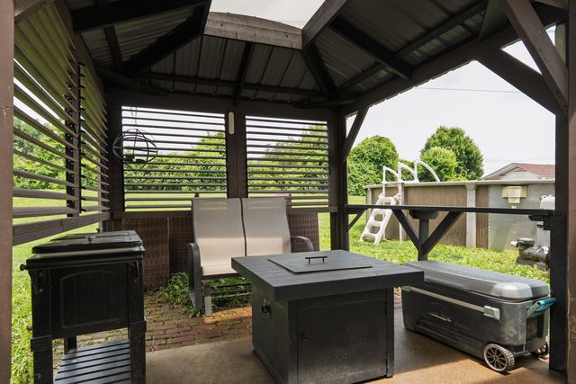 7501 Roxbury Court, Florence, KY 41042