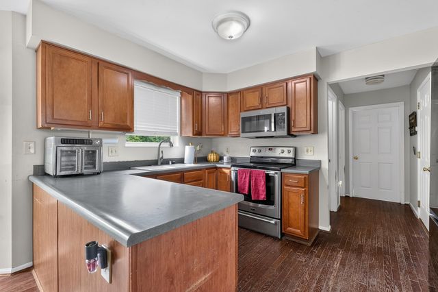 7501 Roxbury Court, Florence, KY 41042