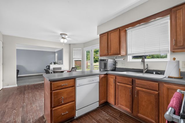 7501 Roxbury Court, Florence, KY 41042
