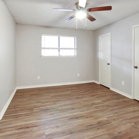 504 Sierra Drive, Desoto, TX 75115