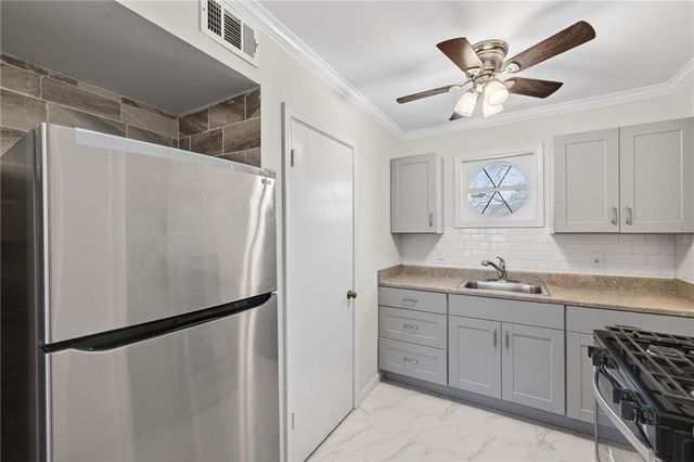 5400 Roswell Road G3, Sandy Springs, GA 30342