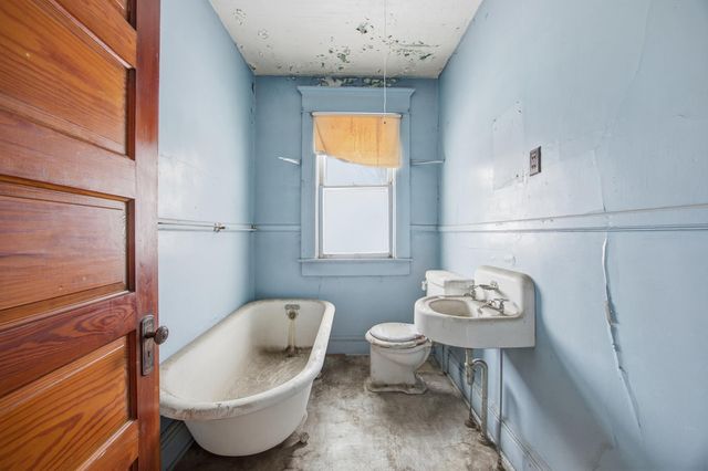 208 Montgomery Avenue, Georgetown, KY 40324