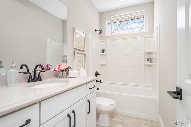 New Build Savannah "E" at Dragonstone, Dardenne Prairie, MO 63385