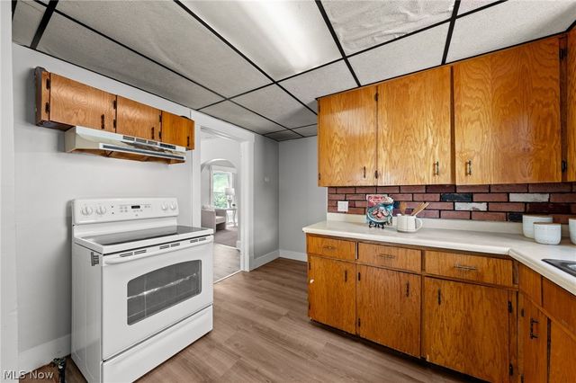 1628 May Place NE, Canton, OH 44705