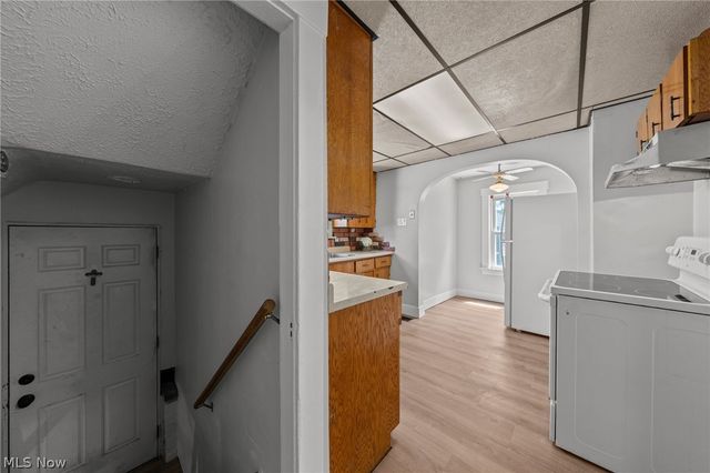 1628 May Place NE, Canton, OH 44705