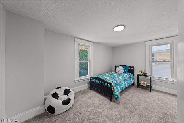 1628 May Place NE, Canton, OH 44705